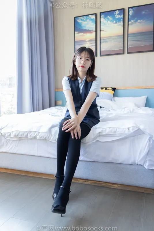 [BoBoSocks袜啵啵]NO.038 小甜豆-建行行服、高跟鞋、厚黑丝 2